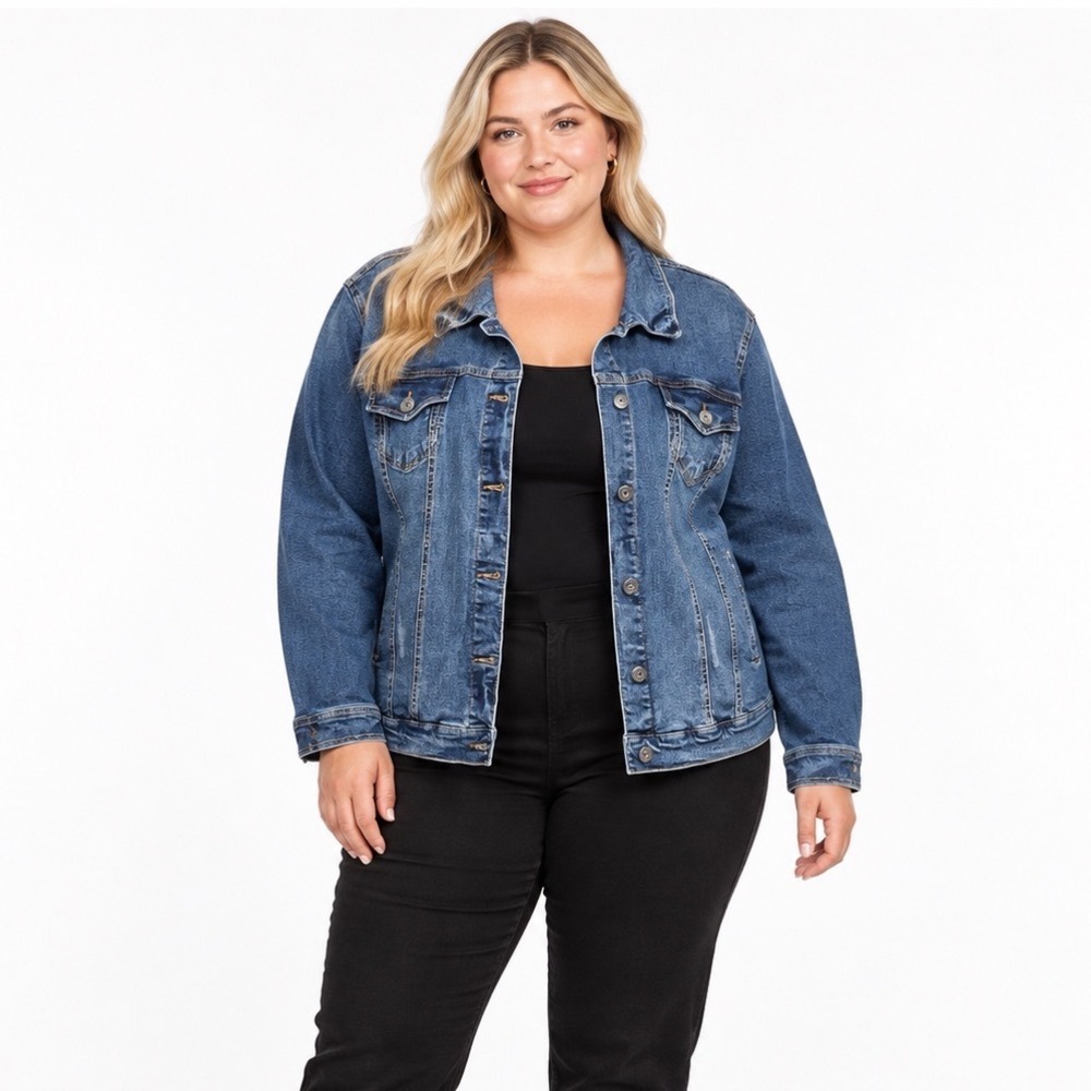 Torrid Denim Jacket 4 Medium Wash Stretch Cotton Trucker Distressed